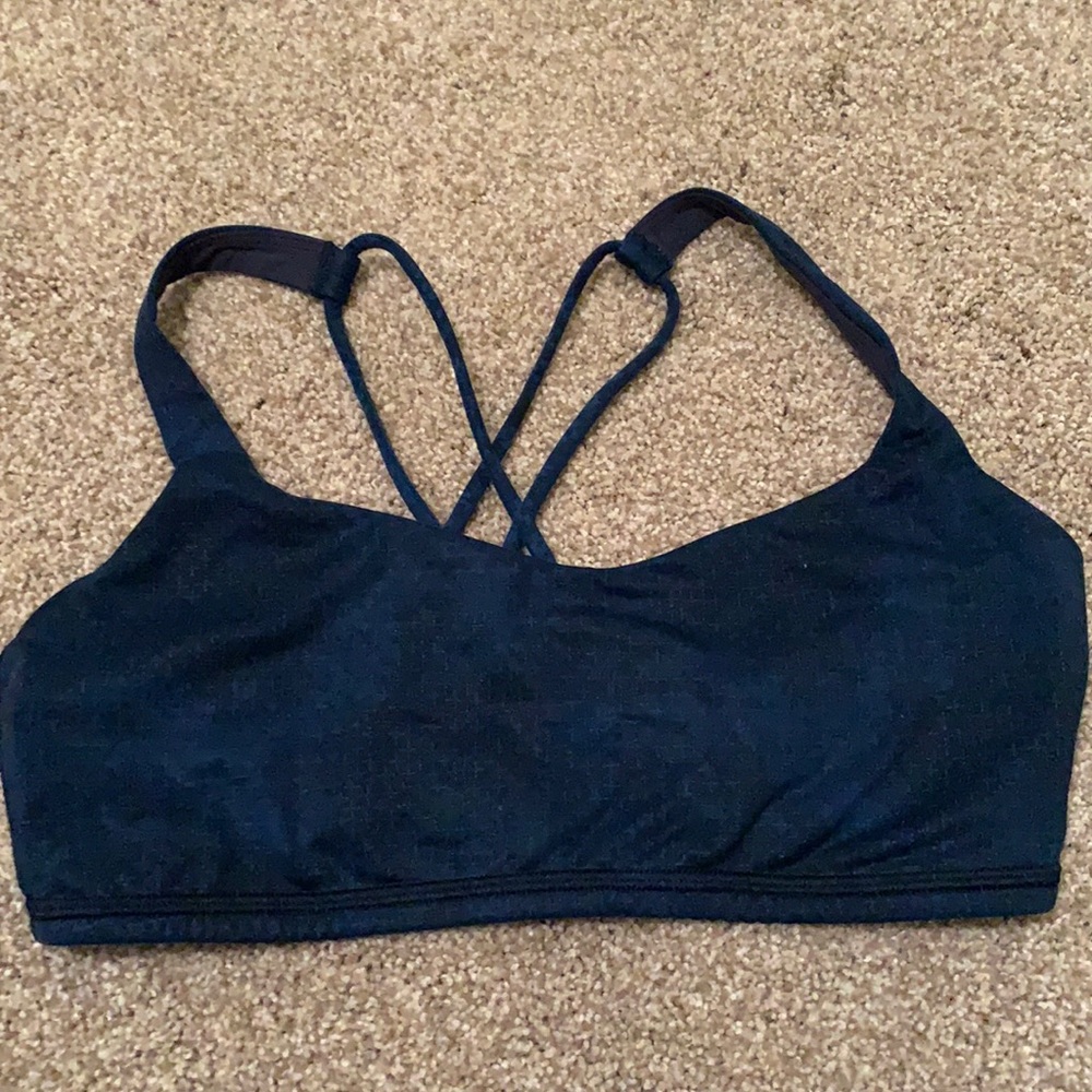 Lululemon sports bra